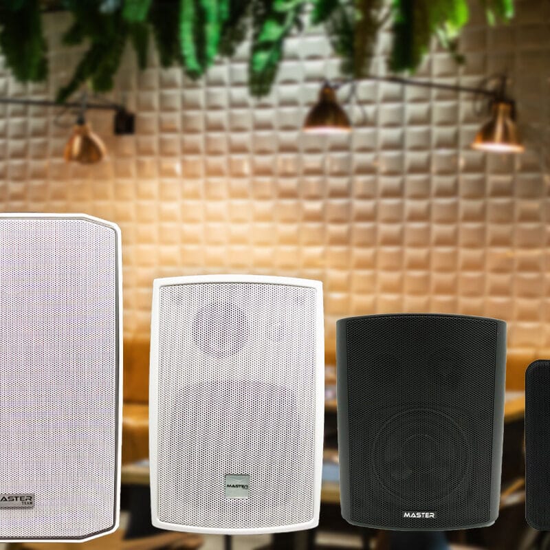 سماعات حائط